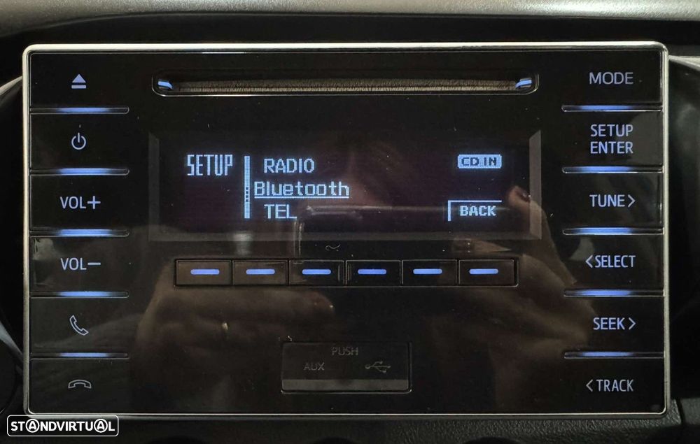 Toyota Hilux 2.4 D-4D 4WD CD CH - 16