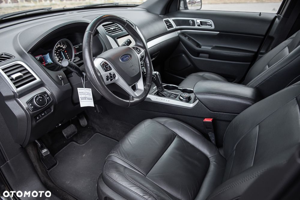 Ford Explorer 4.6 4WD - 18