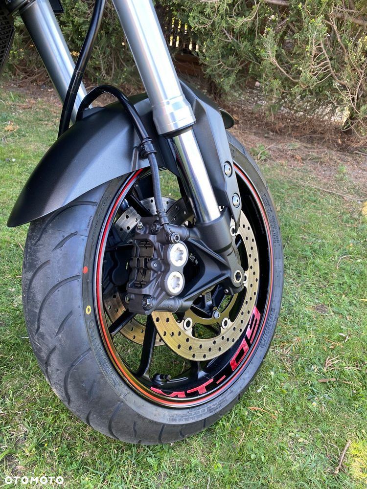 Yamaha MT - 14