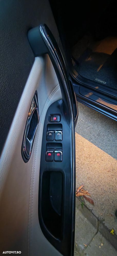 Kia Ceed - 14