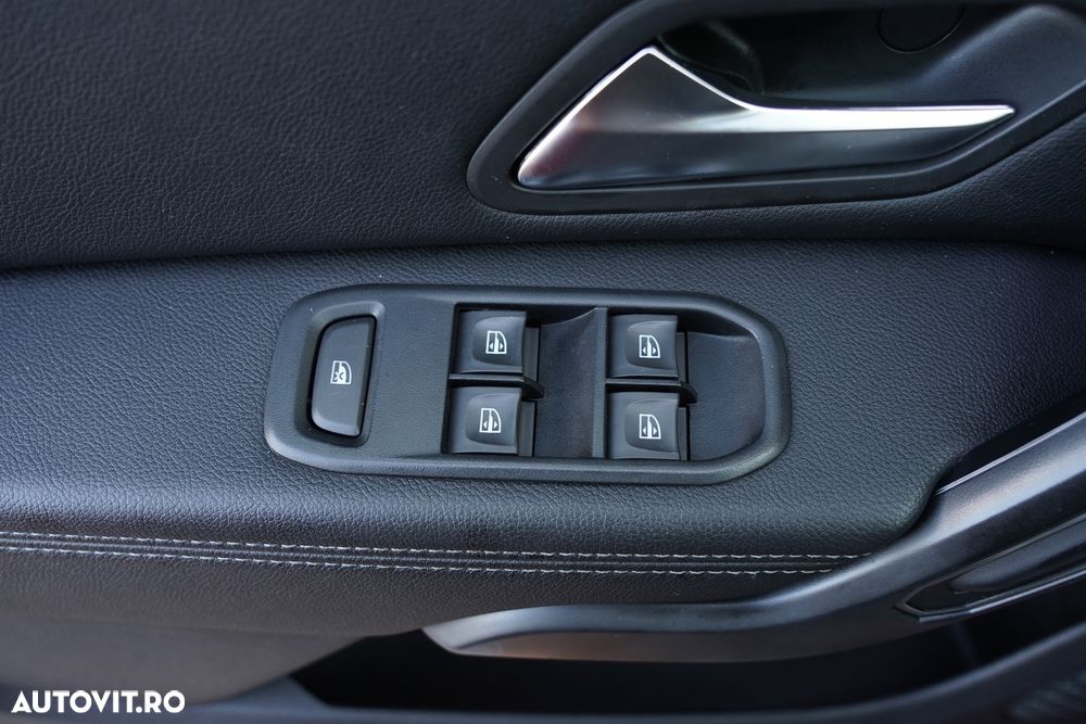 Dacia Duster TCe 150 GPF Prestige jante 17" - 14