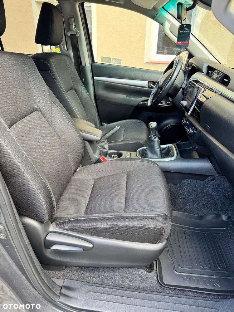 Toyota Hilux 2.4 D-4D Double Cab SR5 4x4 - 10