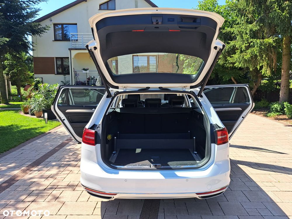 Volkswagen Passat 2.0 TDI SCR (BlueMotion Technology) DSG Highline - 24