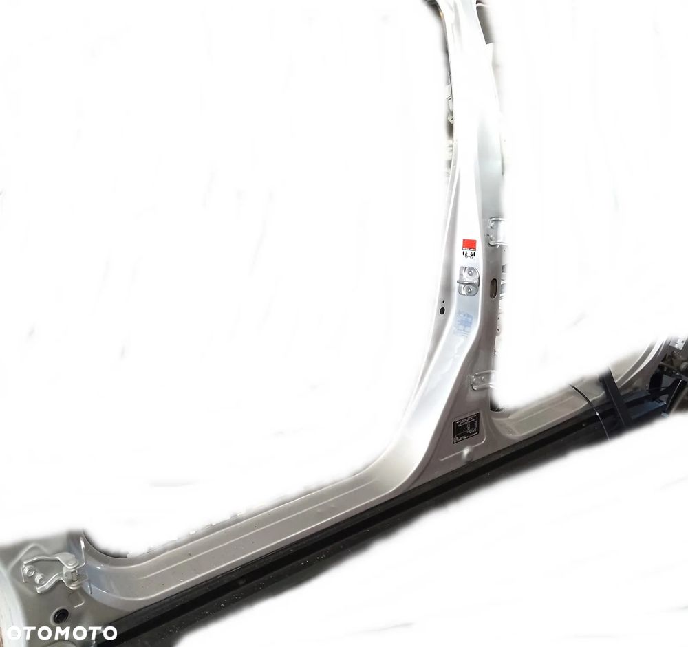 SUZUKI SX4 S-CROSS II SŁUPEK PRÓG LEWY Z81 - 1