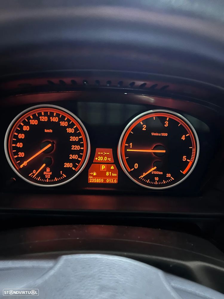 BMW 520 dA Executive - 15