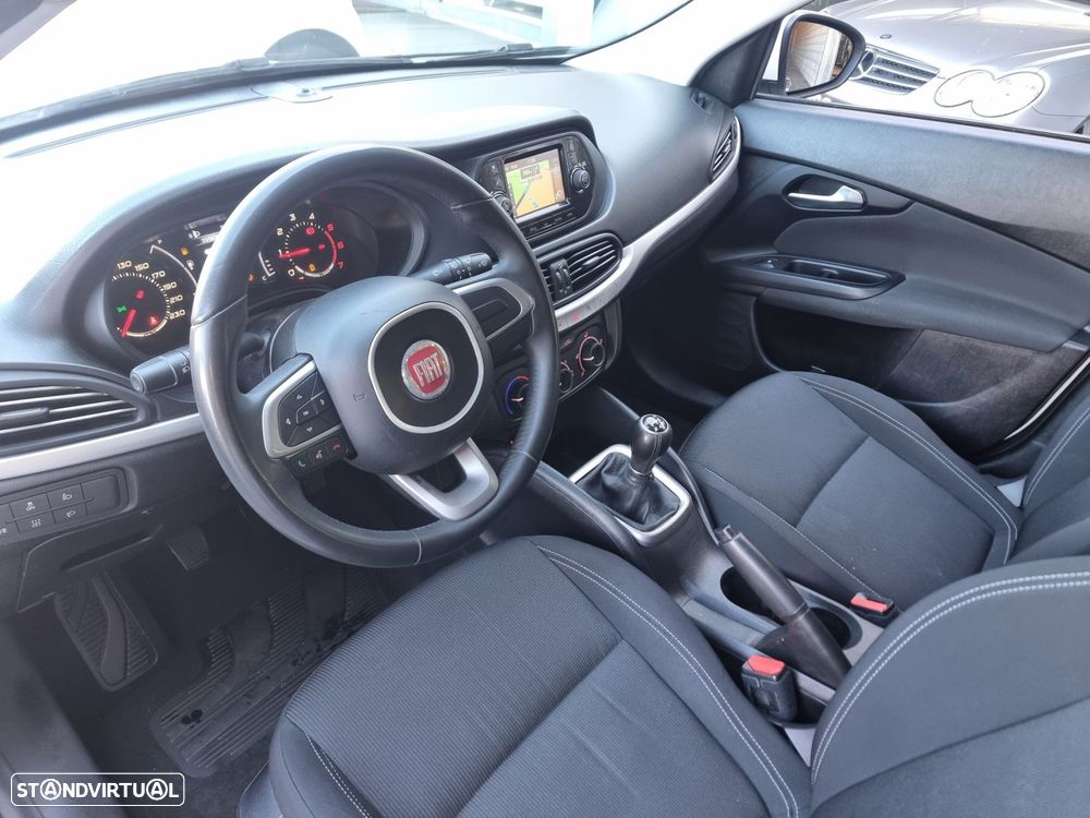 Fiat Tipo 1.3 M-Jet Easy - 4