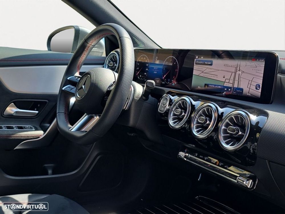 Mercedes-Benz CLA 180 - 13