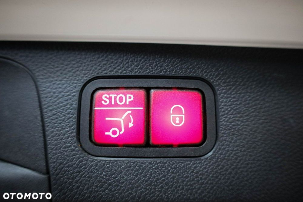 Mercedes-Benz GLC - 17