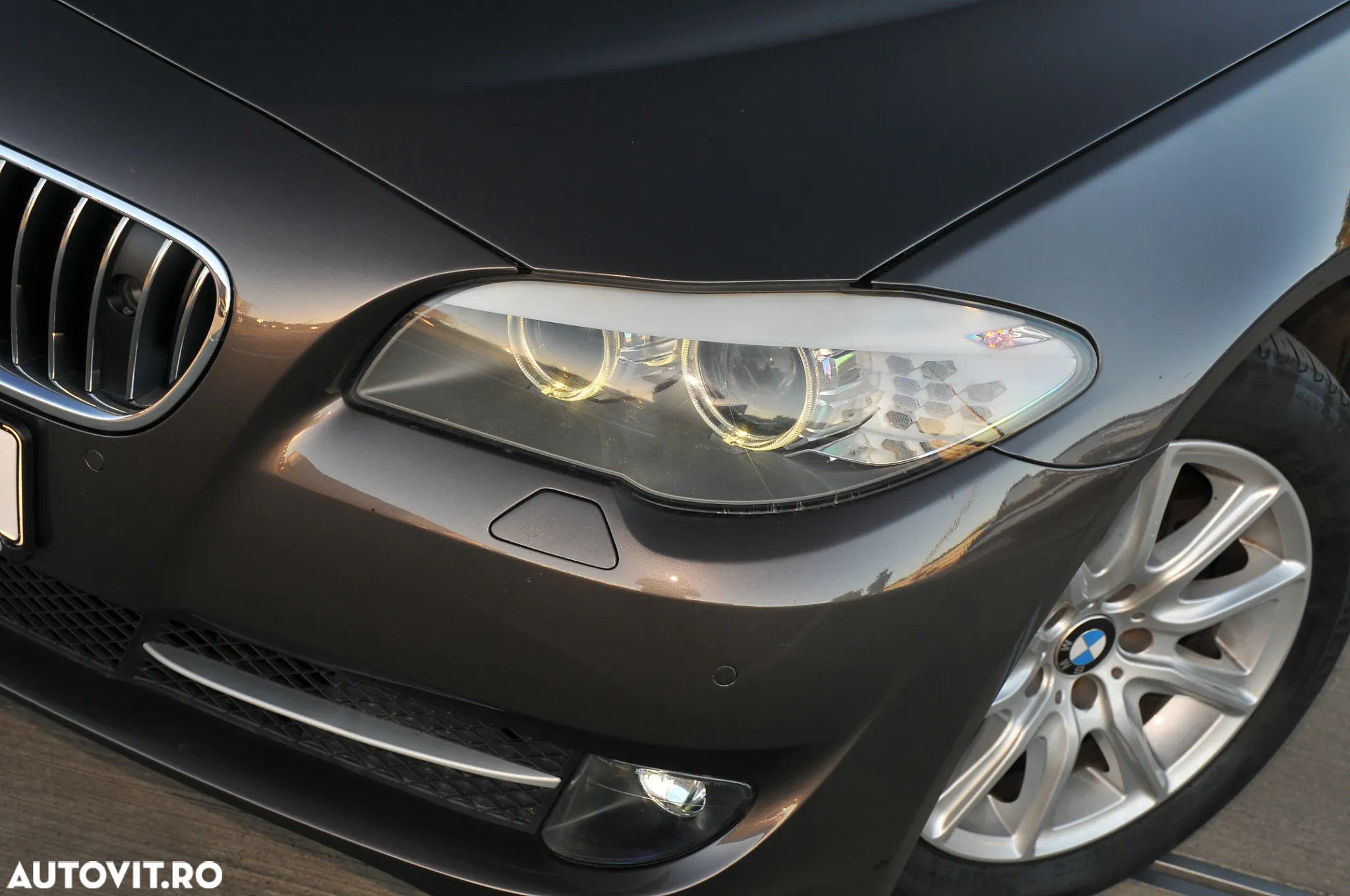 BMW Seria 5 520d - 23