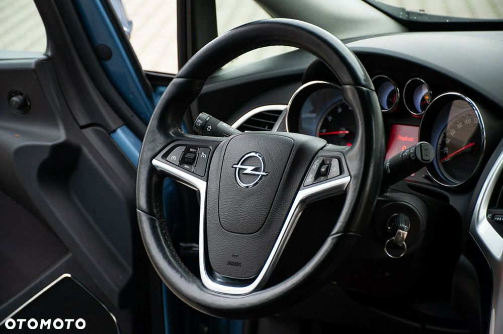Opel Astra - 28