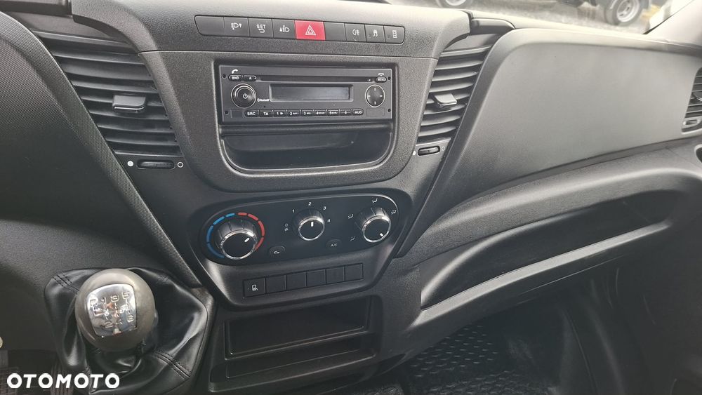 Iveco 35C14, 35C13, 35C15, 35C16 - 12