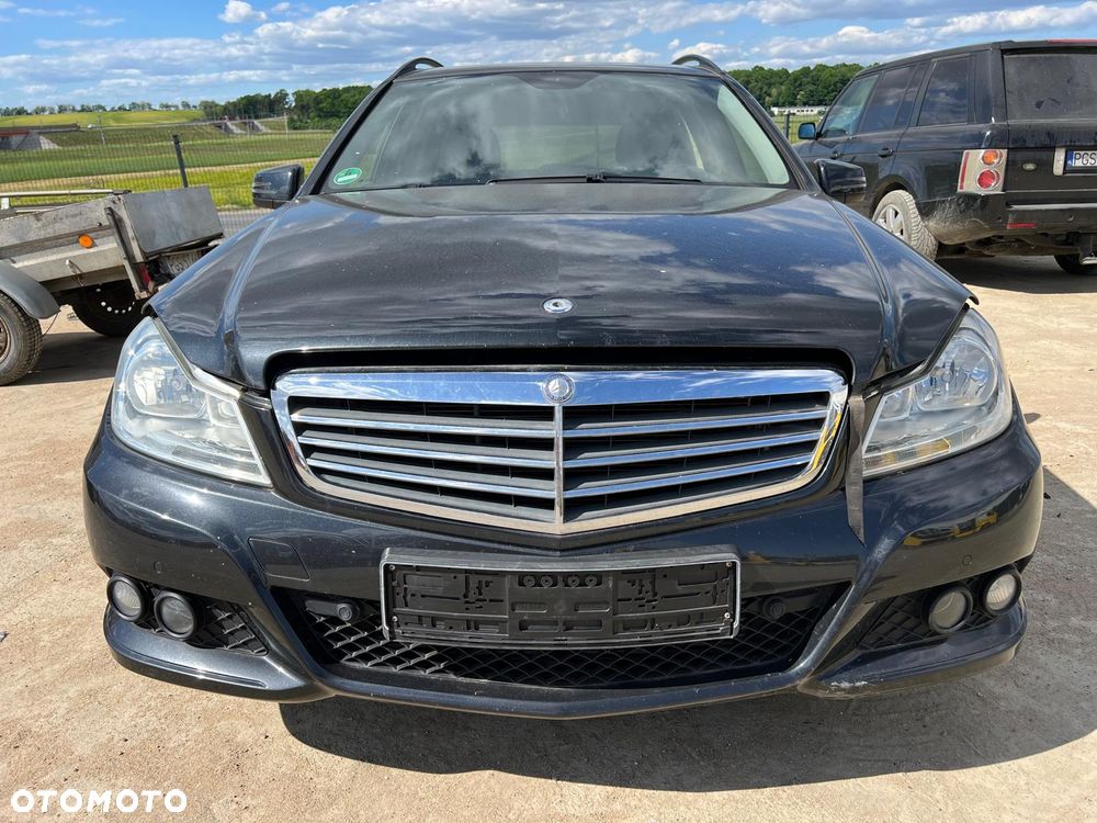 Mercedes C-klasa W204 Lift 2012 kombi C200 (183U) części zderzak maska błotnik klapa deska fotele drzwi lampy - 1