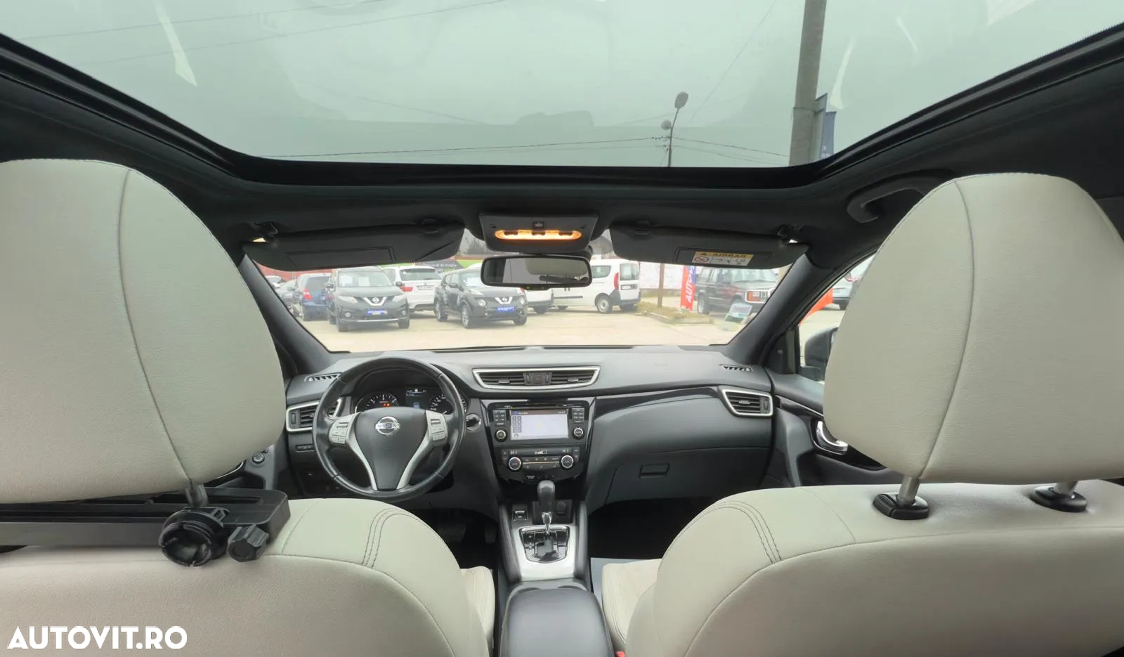 Nissan Qashqai 1.6 DCI Xtronic TEKNA - 17