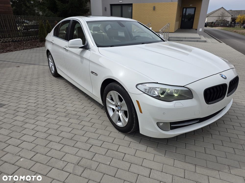 BMW Seria 5 528i Sport-Aut - 3