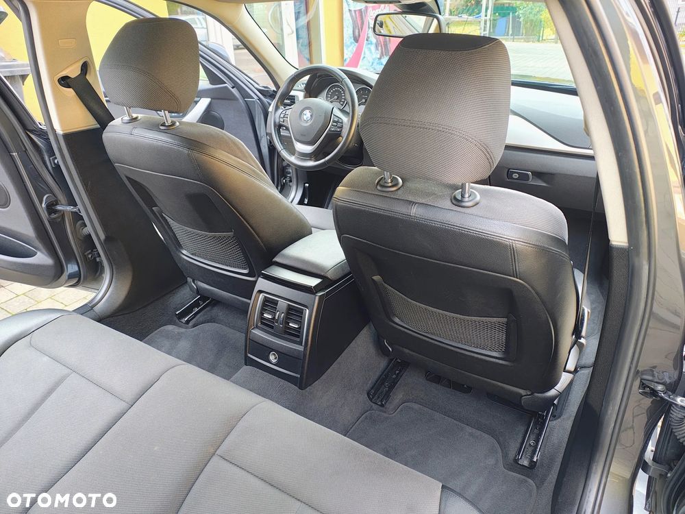 BMW Seria 3 318d - 23