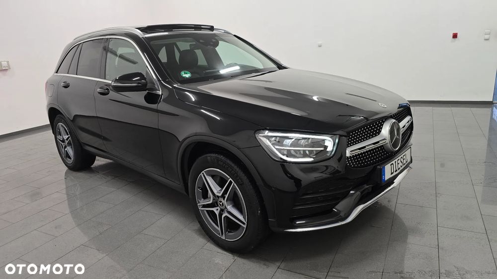 Mercedes-Benz GLC 300 de 4Matic 9G-TRONIC AMG Line Plus - 2