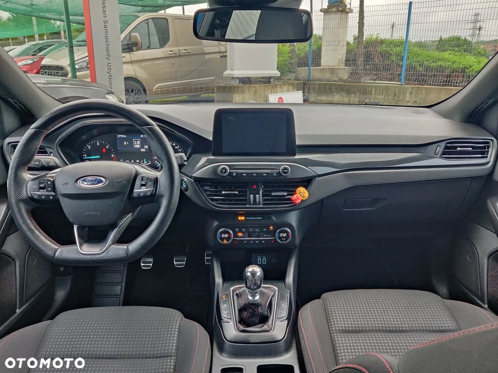 Ford Focus 1.5 EcoBlue Start-Stopp-System ST-LINE - 8
