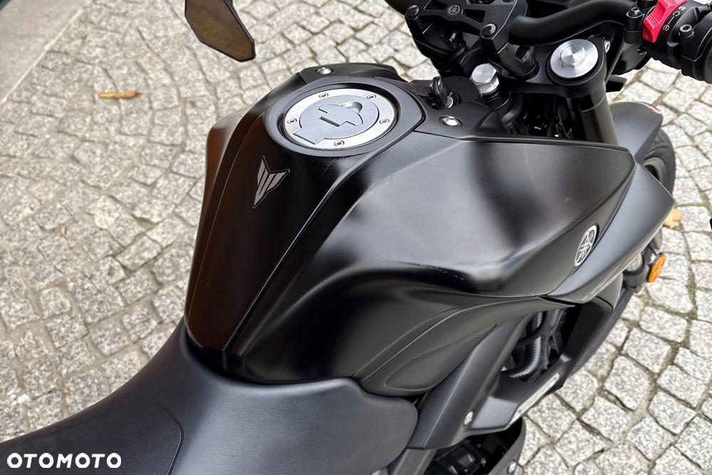 Yamaha MT - 8