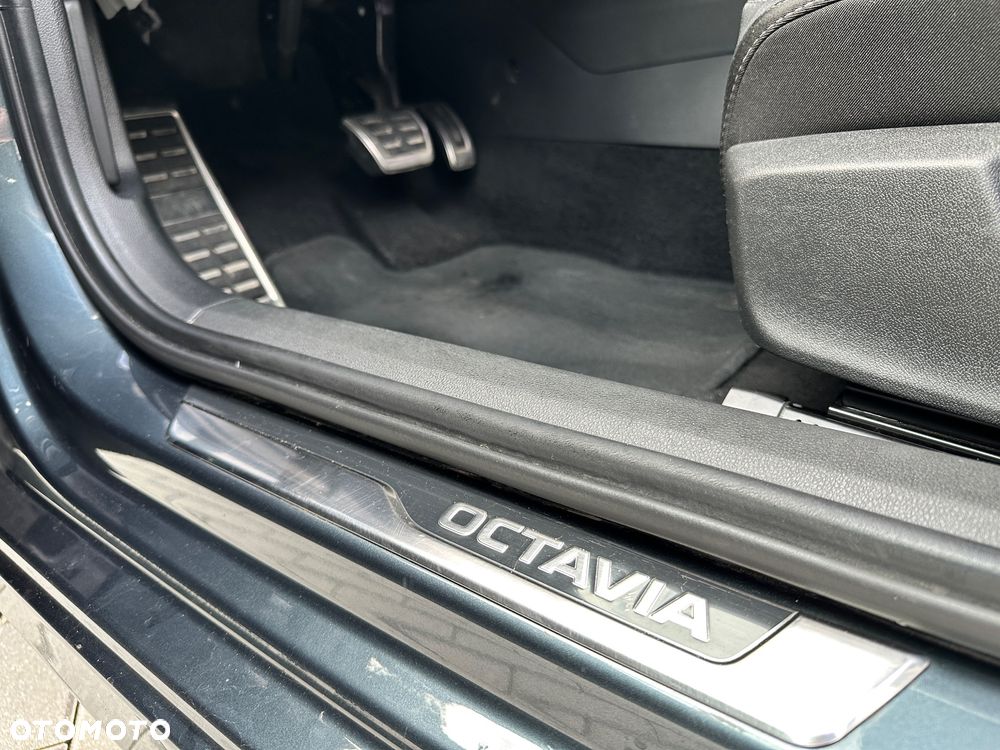 Skoda Octavia 2.0 TDI Style DSG - 39