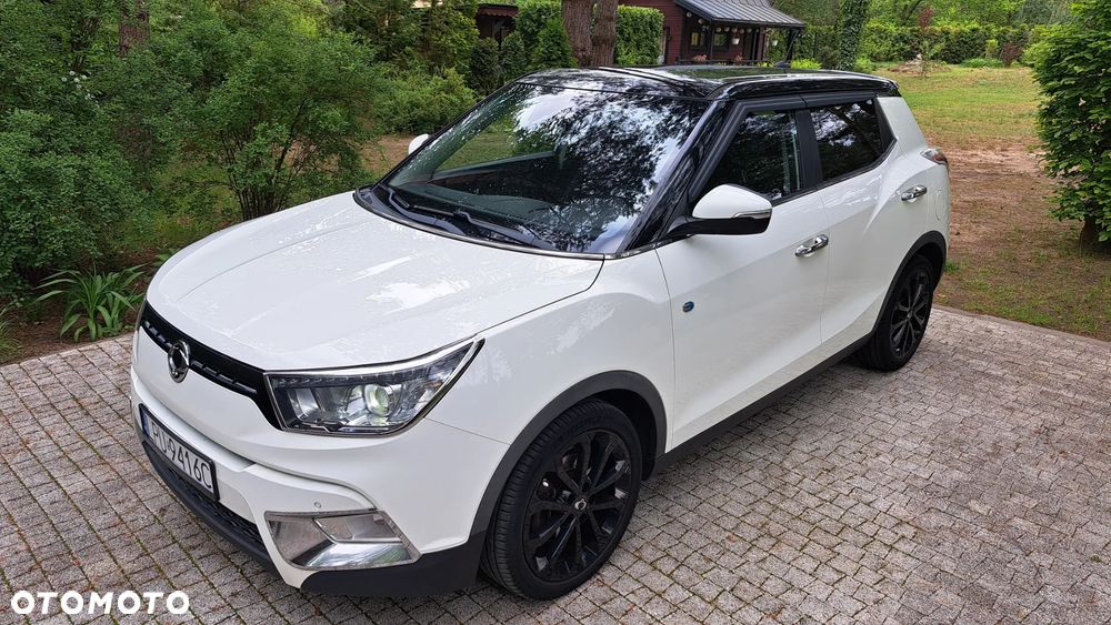 SsangYong/KGM Tivoli e-XDi 160 2WD Black+White - 12