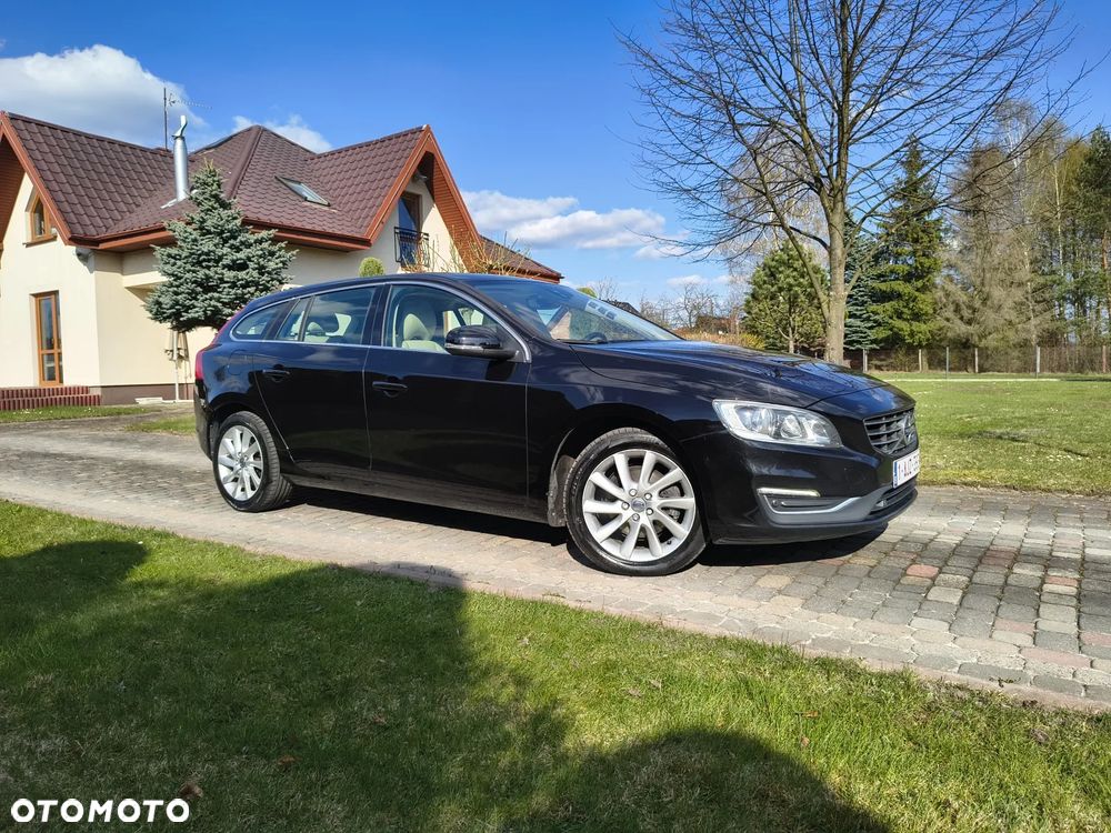 Volvo V60 D2 Kinetic - 2