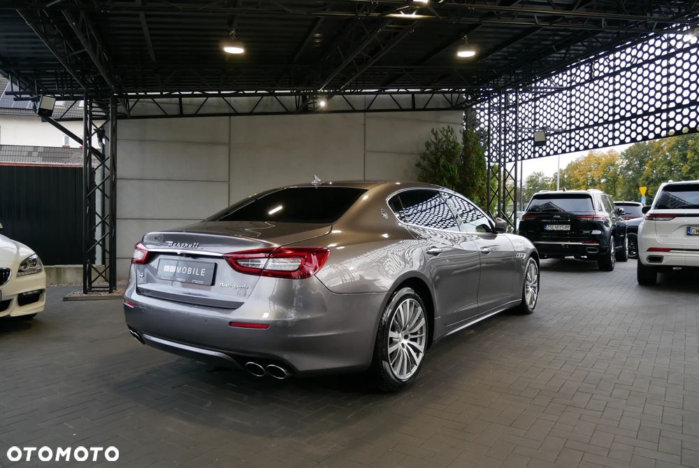 Maserati Quattroporte S - 3