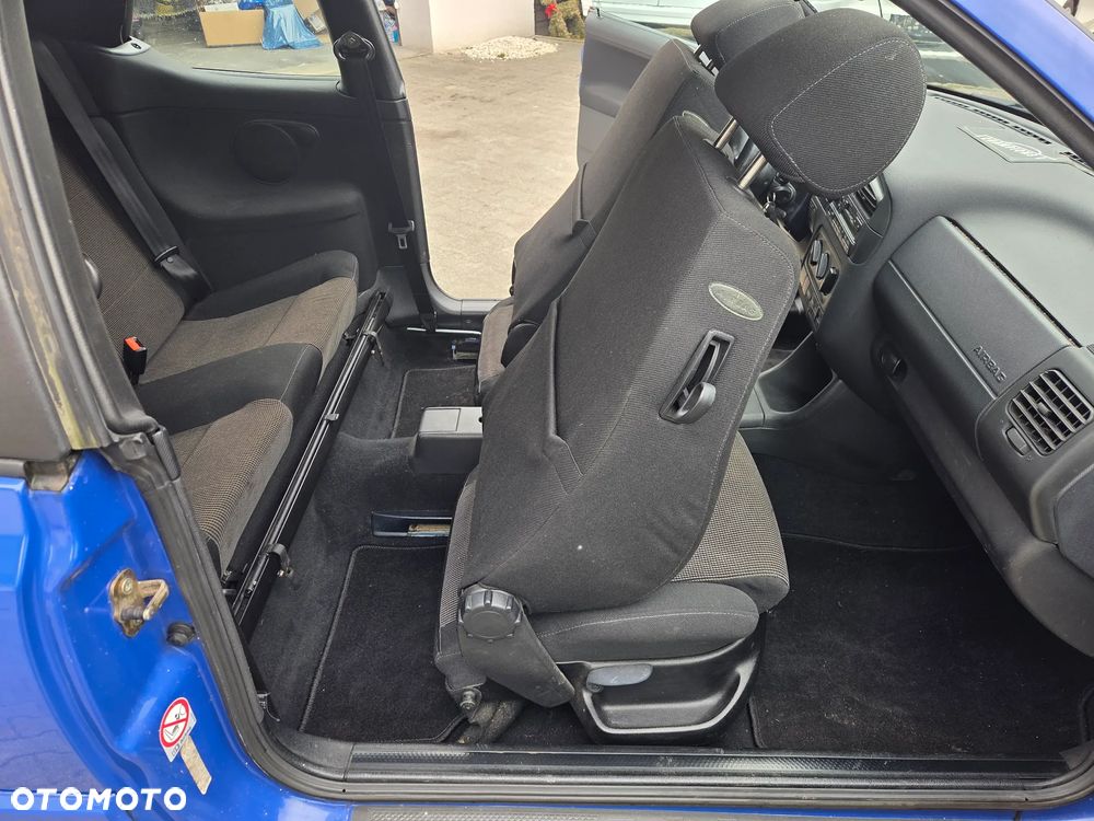 Volkswagen Golf 1.6 - 19