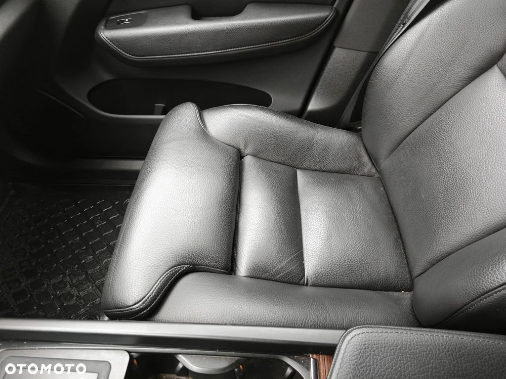 Volvo XC 60 D4 Inscription - 28