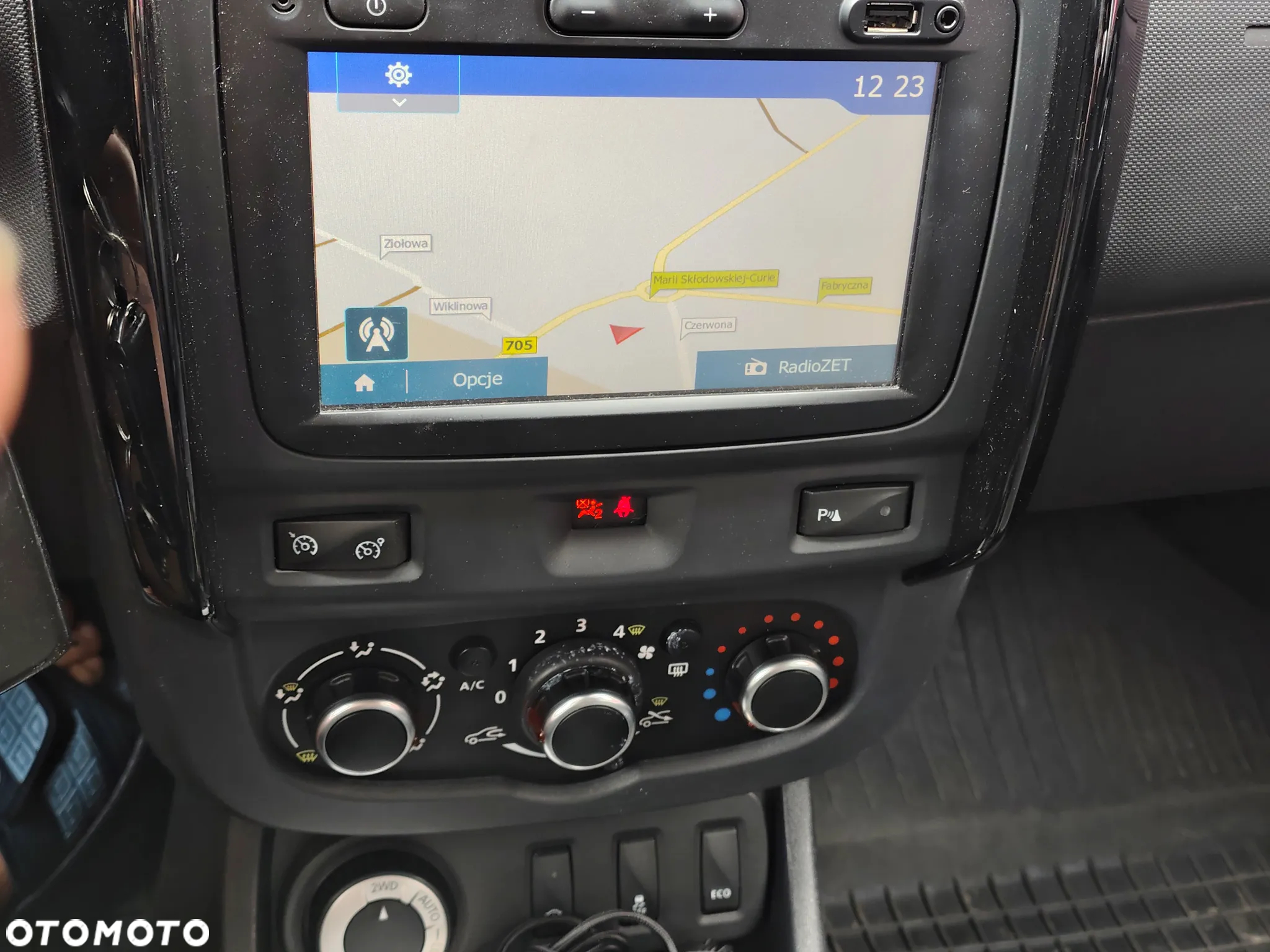 Dacia Duster 1.2 TCe Laureate 4x4 S&S EU6 - 6