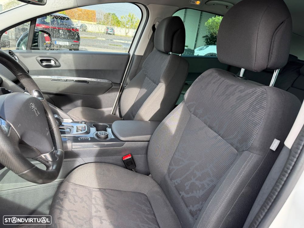 Peugeot 3008 2.0 HDi Hybrid4 - 13