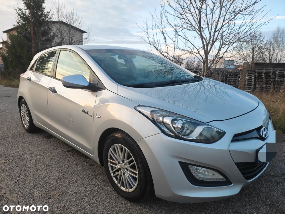 Hyundai i30 1.6 CRDi Trend - 3