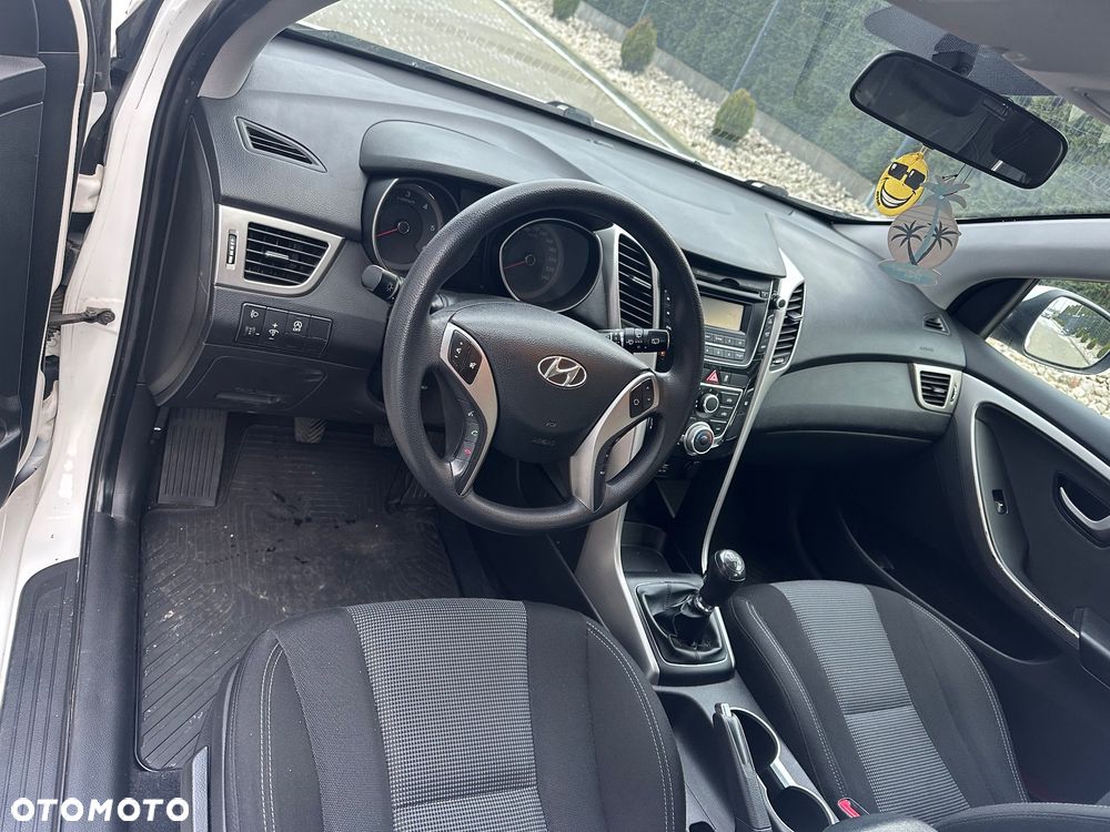 Hyundai i30 1.6 CRDi Comfort - 13