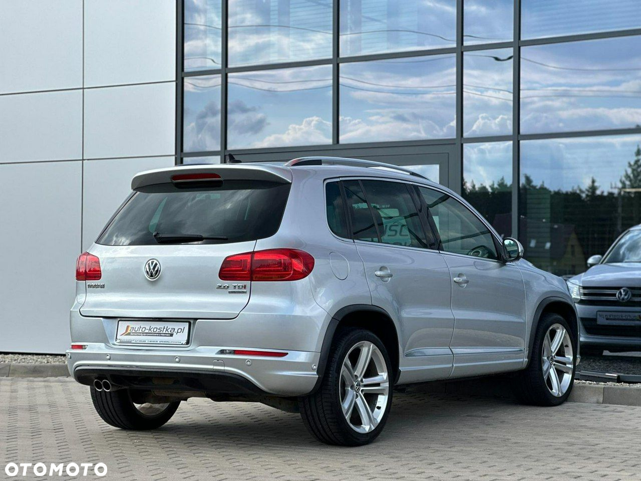 Volkswagen Tiguan 2.0 TDI 4Mot R-Style DSG - 9