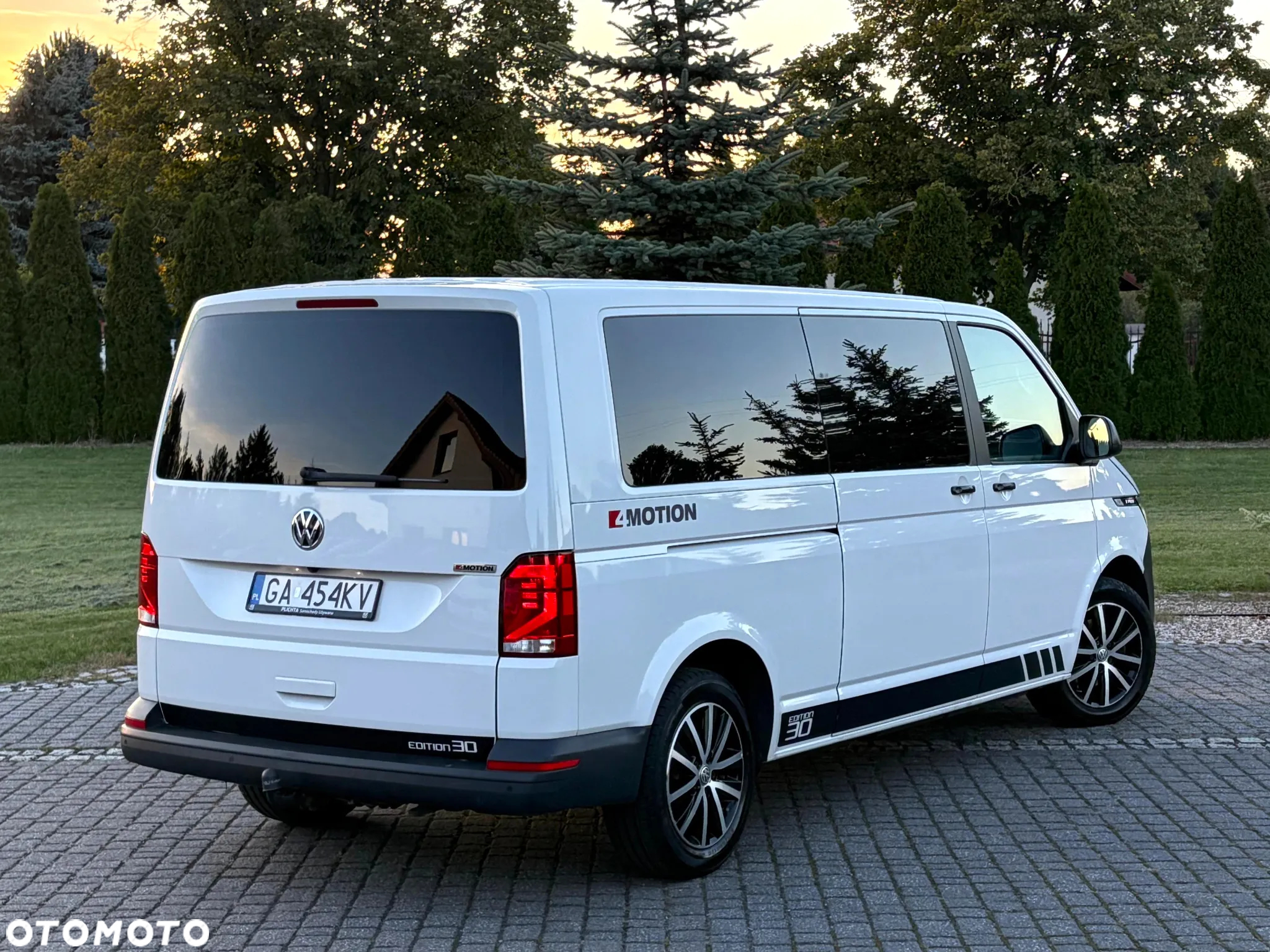 Volkswagen Transporter - 9
