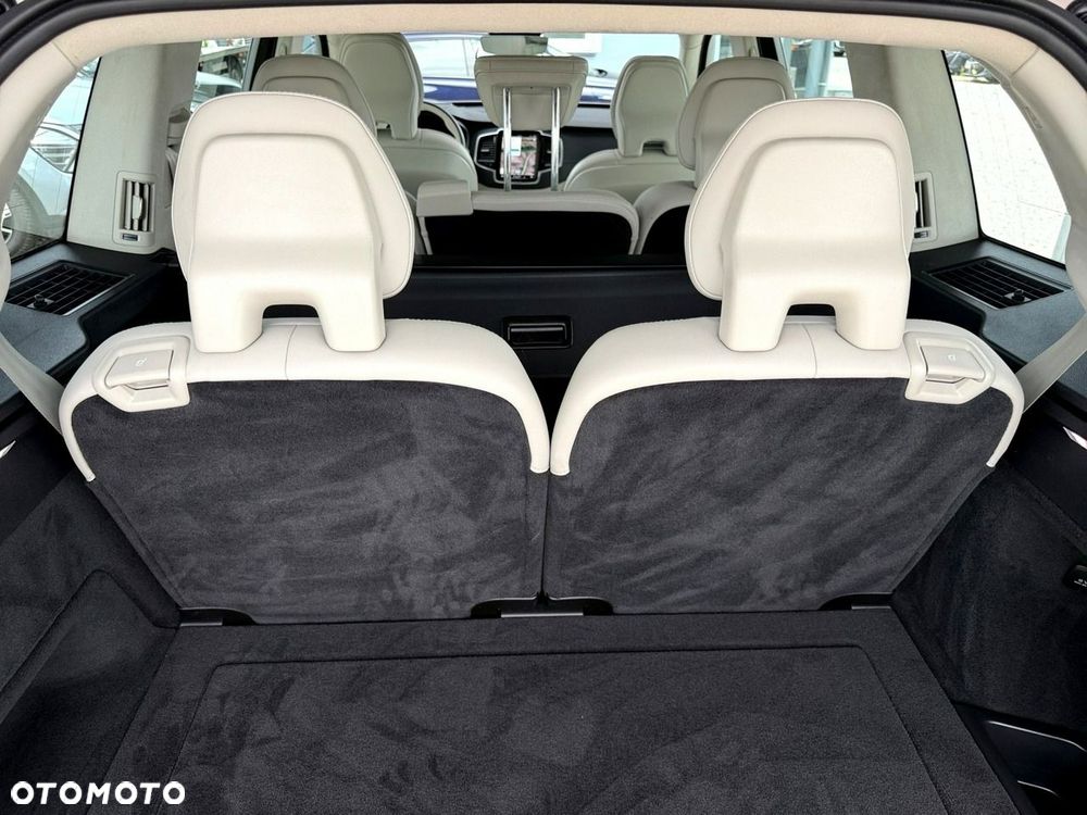 Volvo XC 90 - 12
