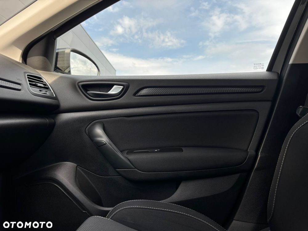 Renault Megane ENERGY TCe 100 INTENS - 23