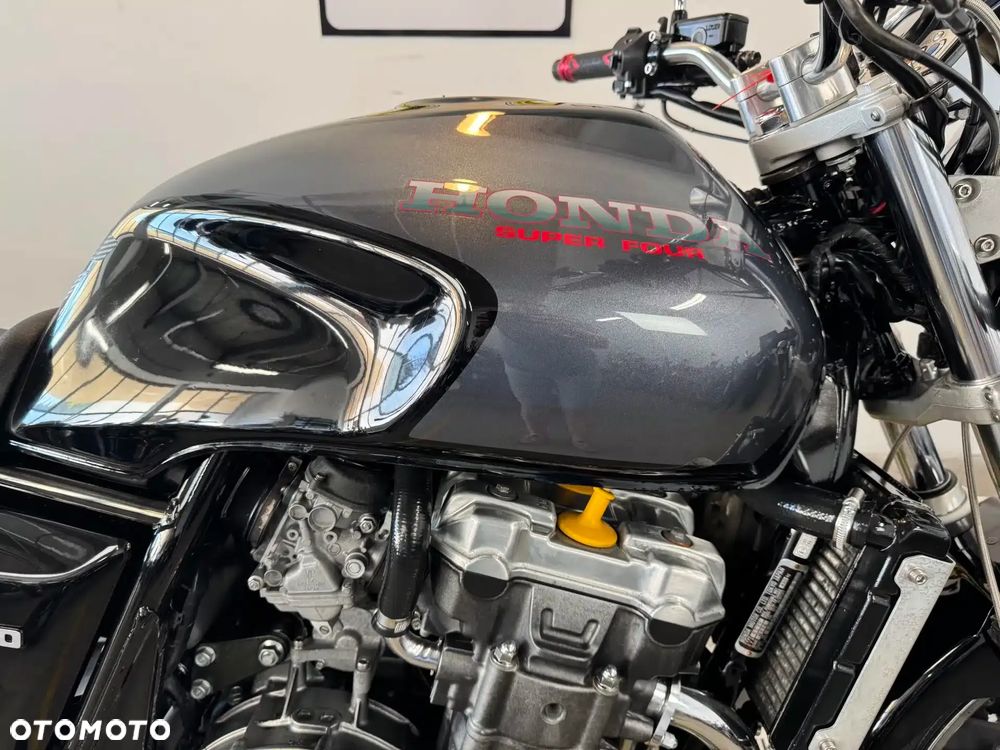 Honda CB - 11