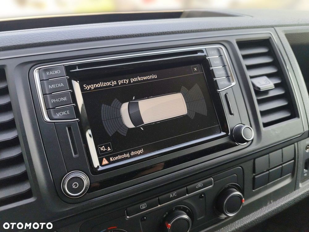 Volkswagen Transporter - 24
