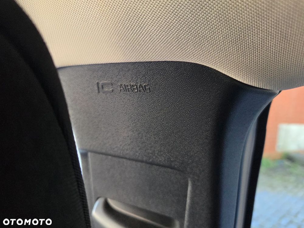 Volvo V40 T2 Summum - 27