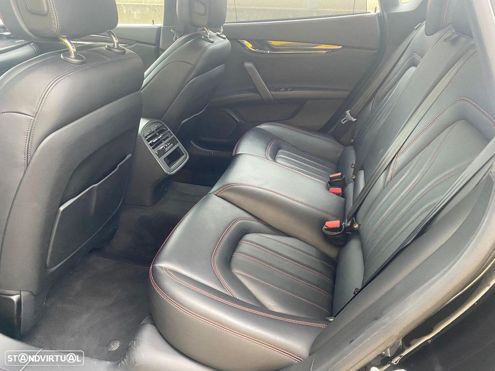 Maserati Quattroporte 3.0 V6 - 6