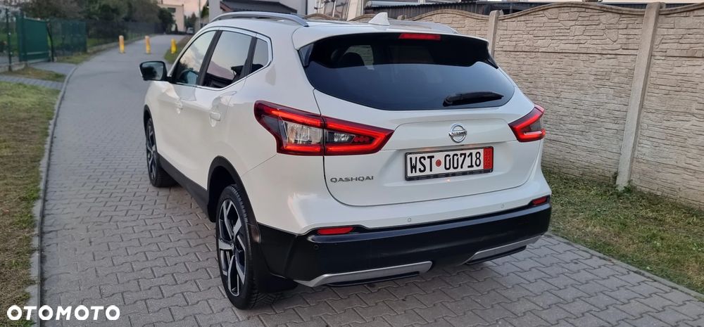 Nissan Qashqai 1.2 DIG-T Xtronic TEKNA+ - 10