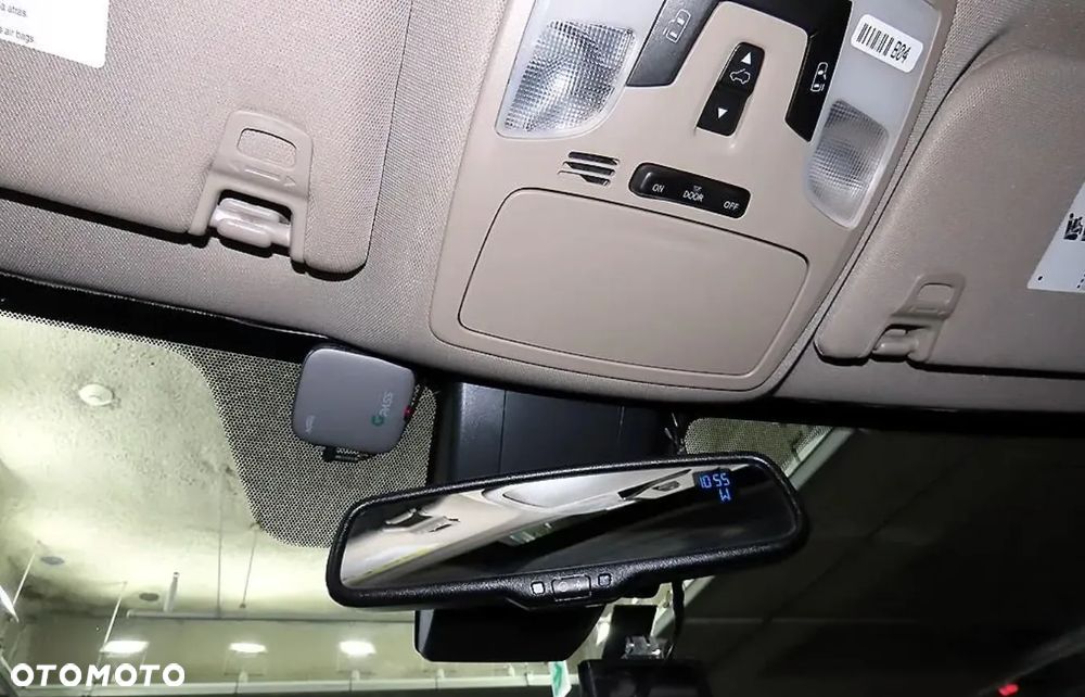 Toyota Sienna - 13