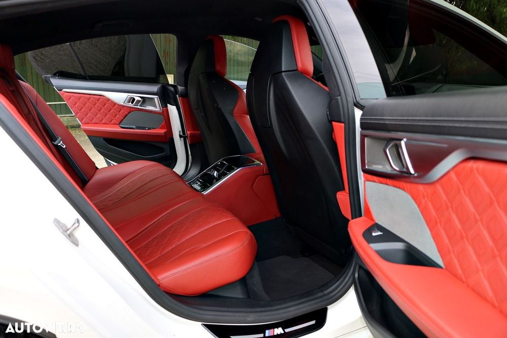 BMW M8 AT - 13