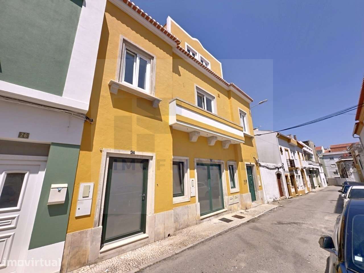 Prédio T8 com Negócio no Centro de Peniche - Grande imagem: 2/60