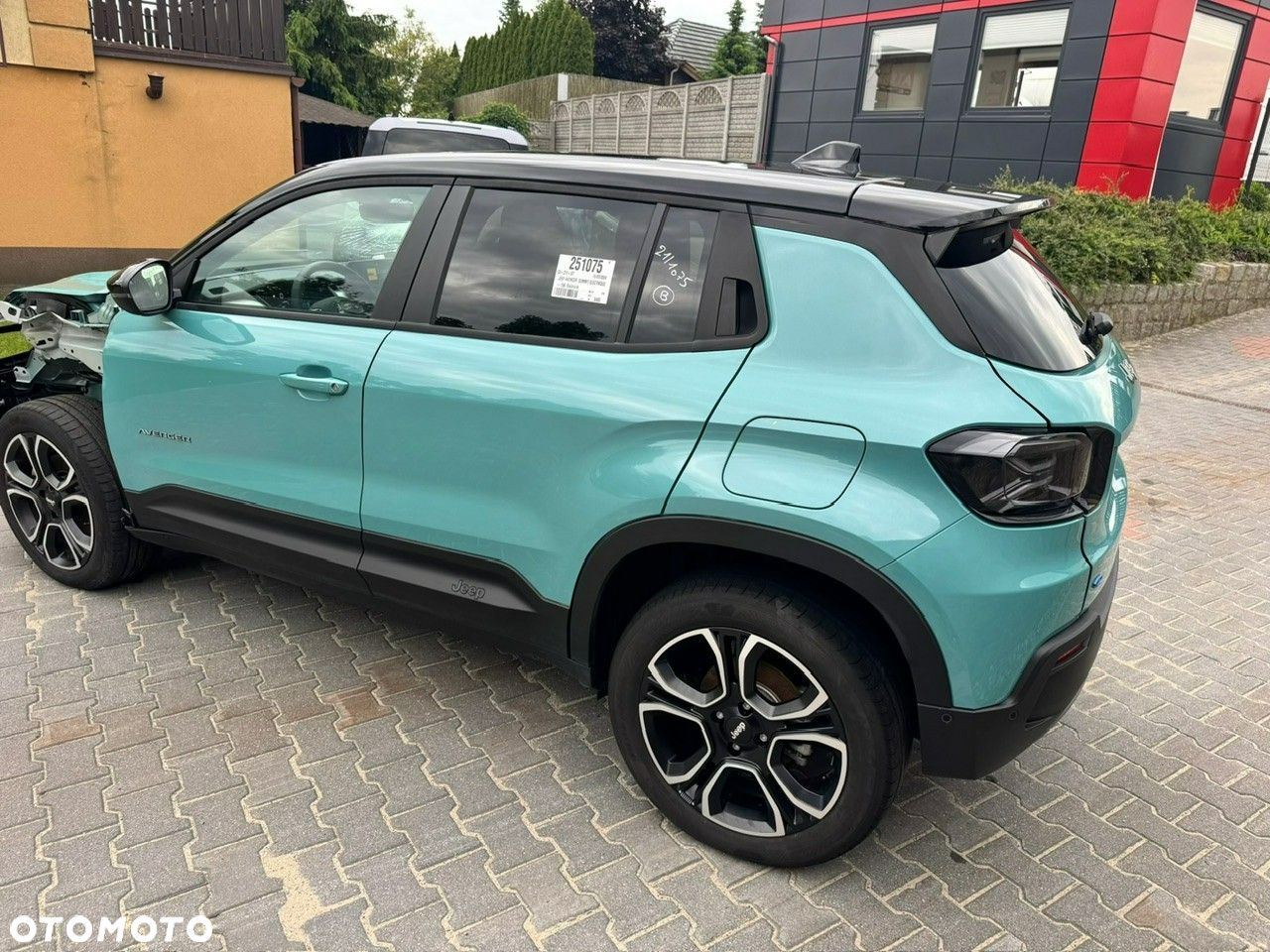 Jeep Avenger - 4