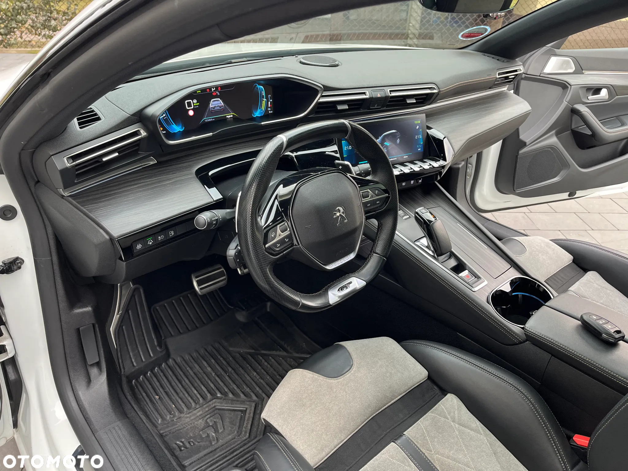 Peugeot 508 SW Plug-In Hybrid 225 e-EAT8 GT - 13