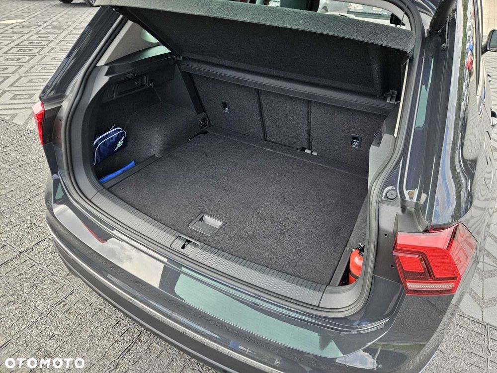 Volkswagen Tiguan - 24
