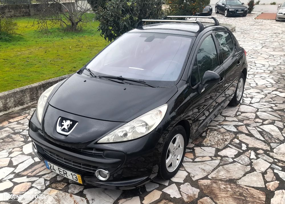 Peugeot 207 1.4 16V Trendy - 1