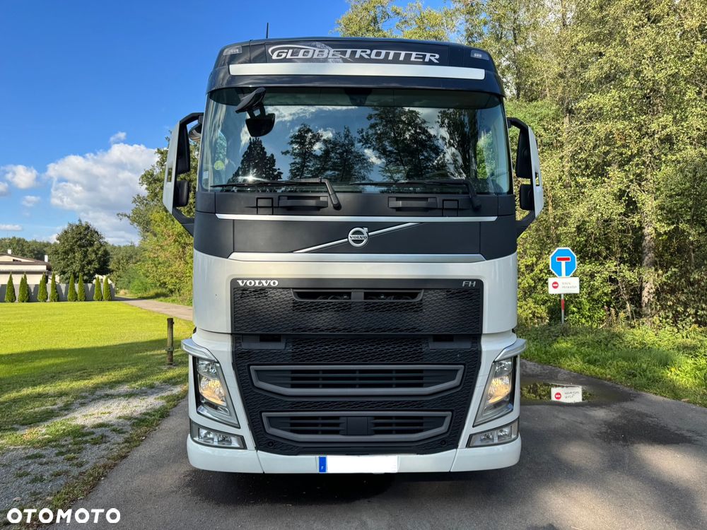 Volvo - 2