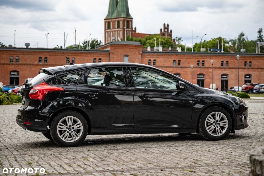 Ford Focus - 10